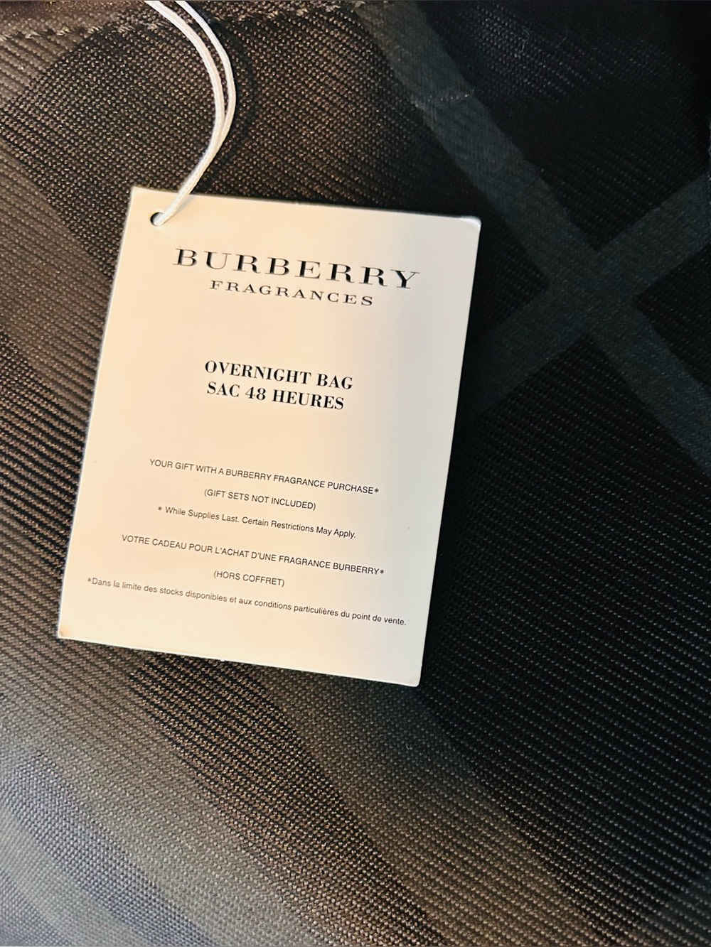 Burberry Fragrance Bag Black Plaid Reversible Weekend XL Tote New - Picture 3 of 9